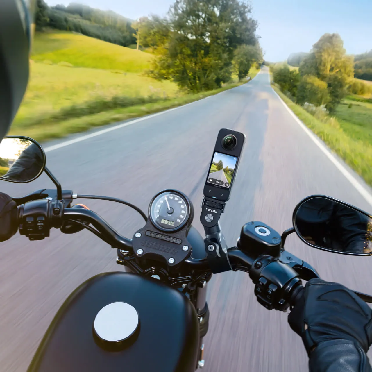 Cámara Insta360 X5 + Motorcycle Bundle - Imagen 2